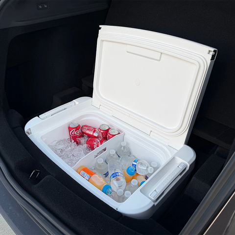 Cooler Y — 45QT power-free cooler for Tesla Model Y sub-trunk