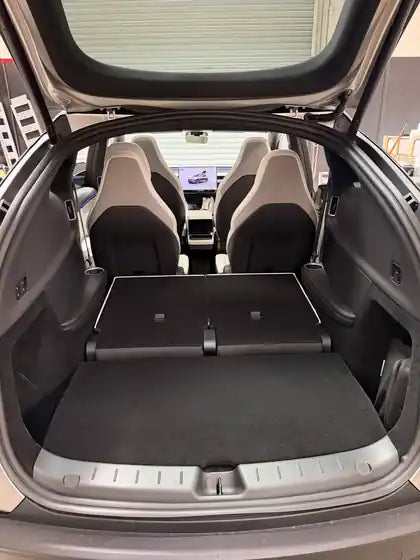 Tesla Model Y L trunk with the floor closed over CarFrozen Fridge Y